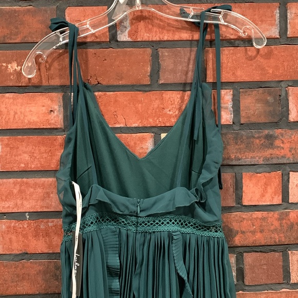 Lulu’s Emerald Green - Picture 11 of 14